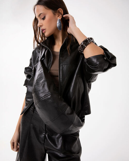 Ri&ntilde;onera oscuro con detalles elegantes, DK BROWN