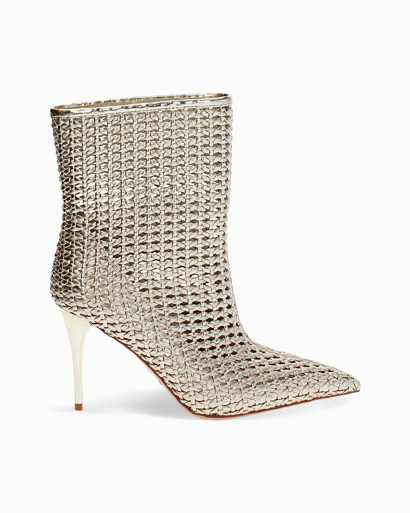 null image number null