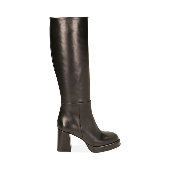 Stivali neri in pelle on sale