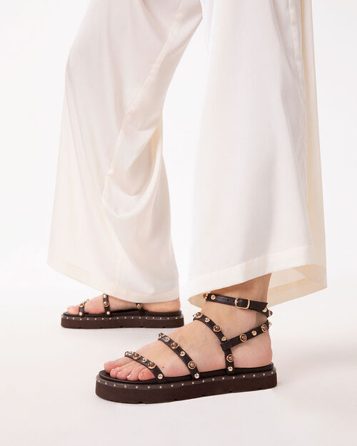 Sandali bassi testa di moro con borchie, DK BROWN