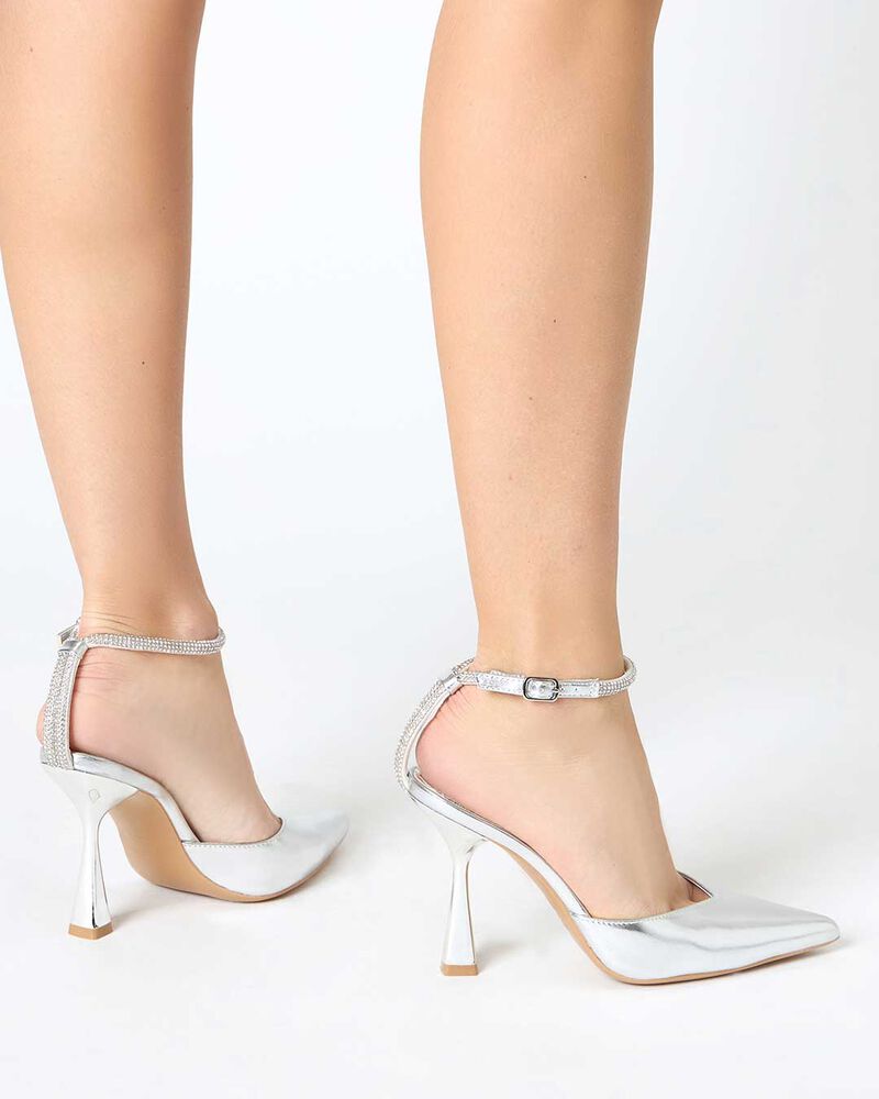 null image number null