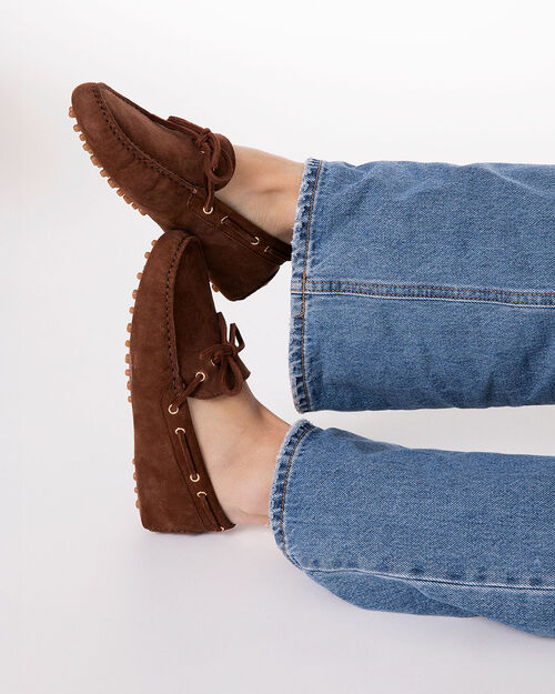Mocassini marroni con texture avvolgente, BROWN