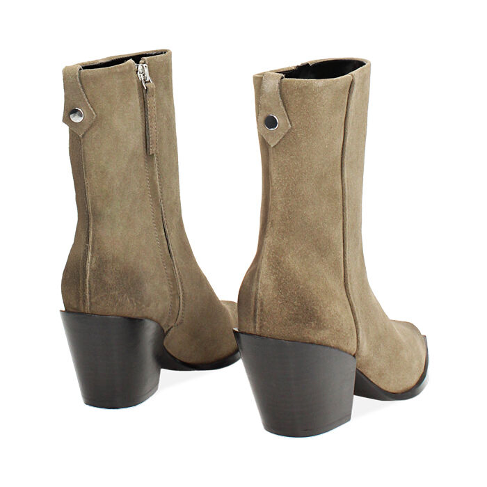 Bottines Vaneli Dommie 7 – En Daim Taupe Avec Pompon – Taille US 7 Femme – Neuf Avec Boîte