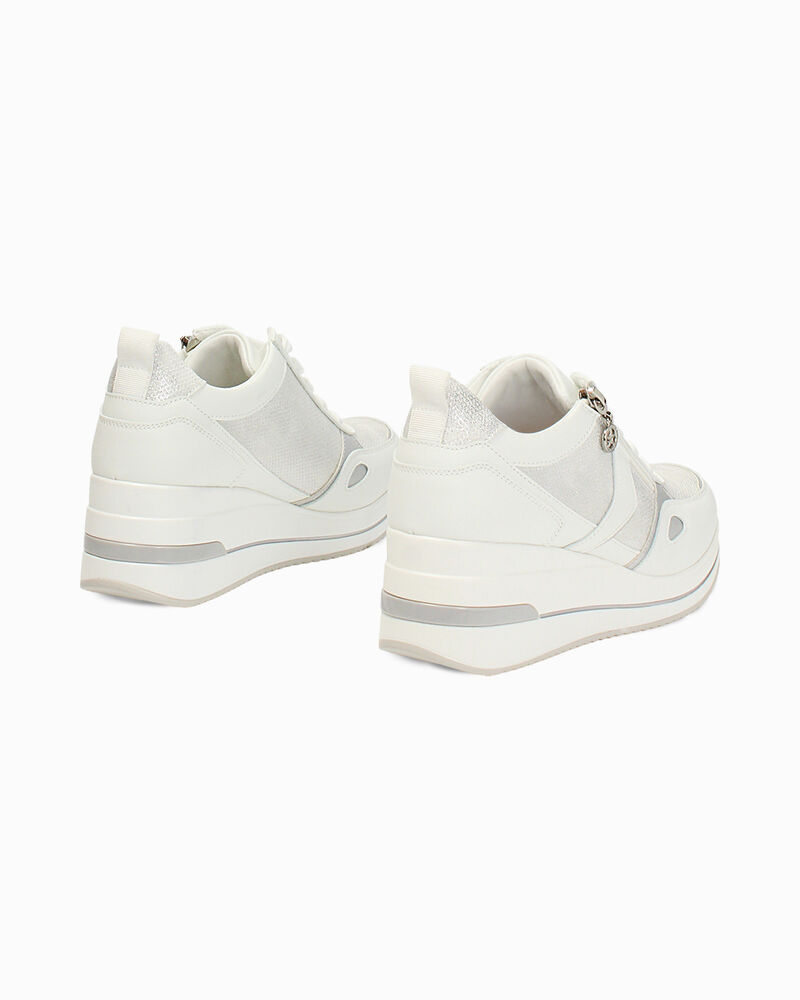 null image number null