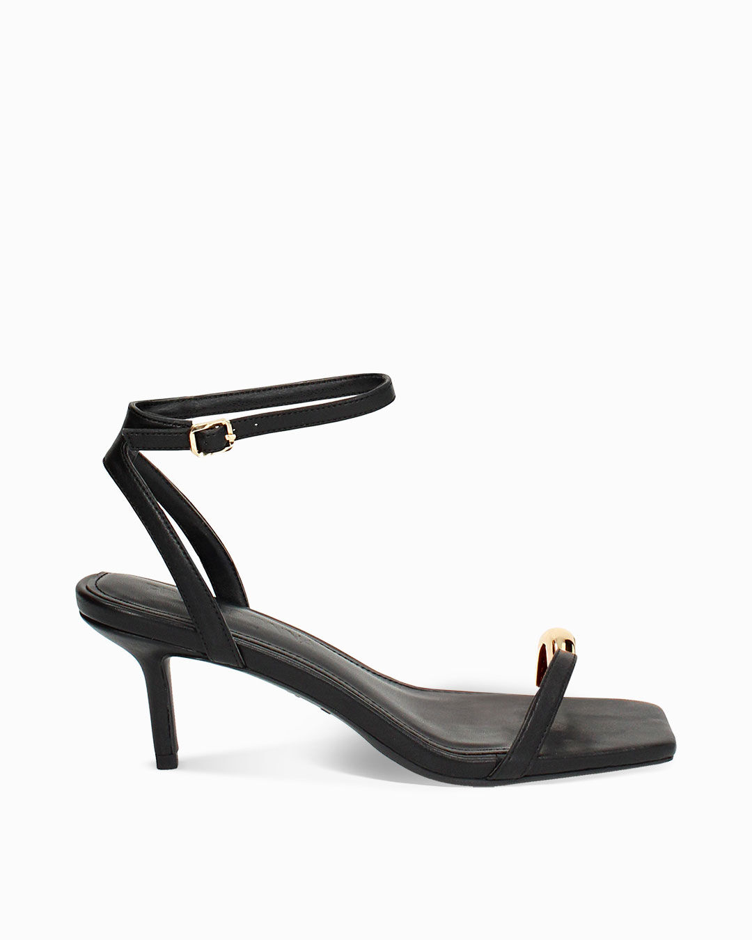 Sandalo donna nero con braccialetto, tacco 6 cm