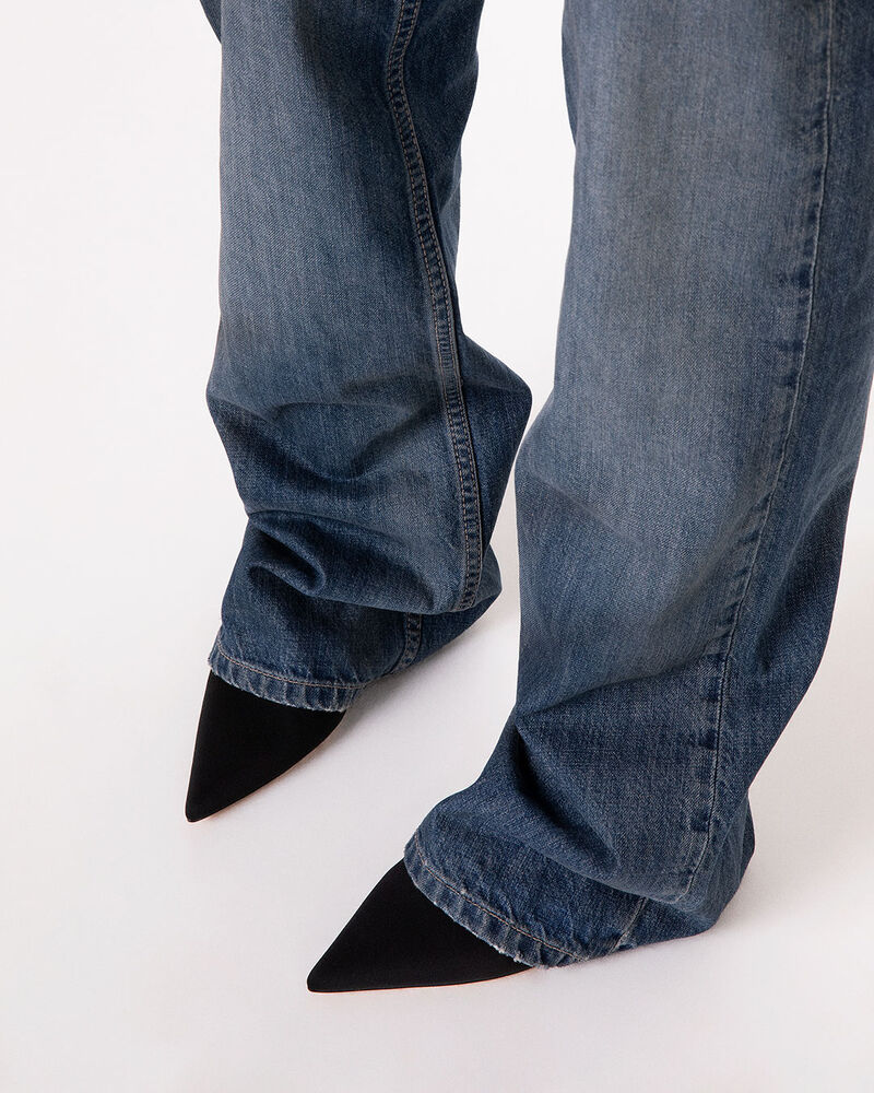 null image number null