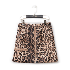 Minigonna leopard in eco-pelle con zip,