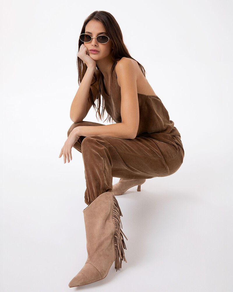 null image number null