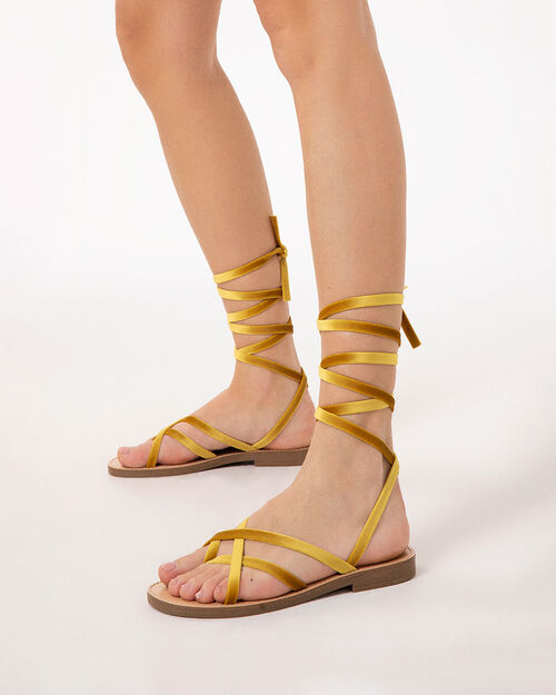Sandales basses jaunes avec charme estival, YELLOW