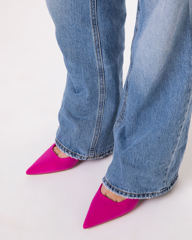 null image number null