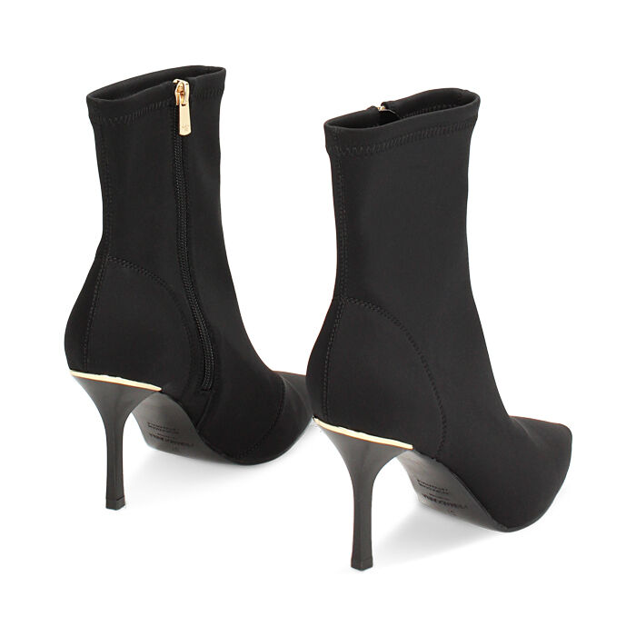 Outfit tronchetto nero sales