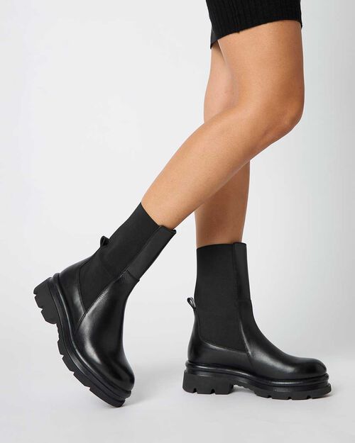 Beatles neri in vera pelle con gomma alta 4,6 cm, BLACK