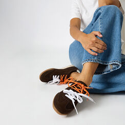Sneakers in camoscio testa di moro con doppio laccio, Primadonna, 260627802CMMORO036, 002a