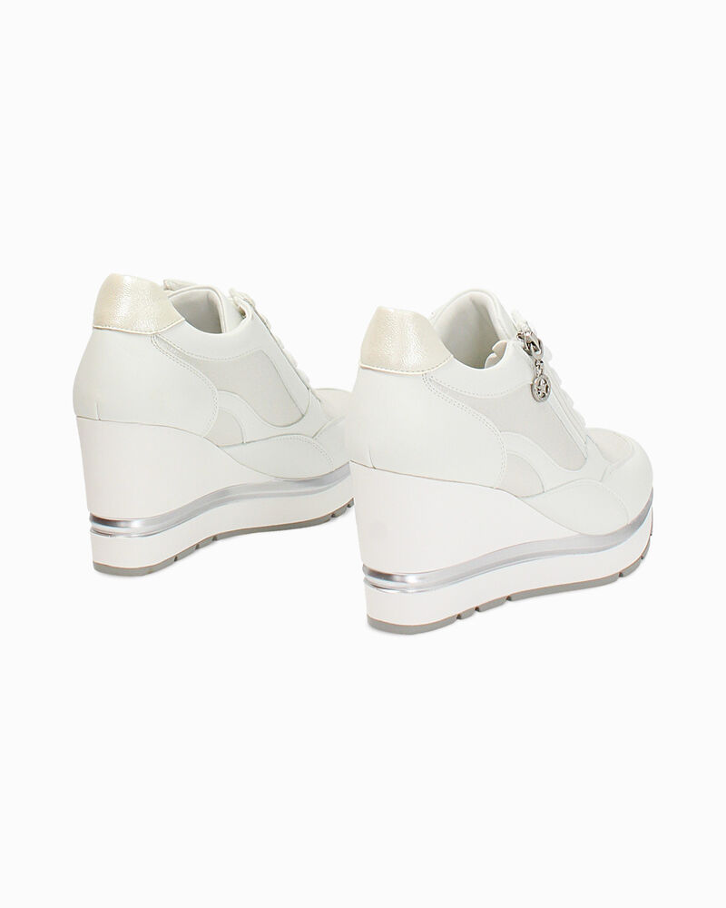 null image number null