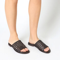 Sandalias bajos para mujer color marrón oscuro en cuero trenzado, Primadonna, 25B817032PIMORO036, 002 preview