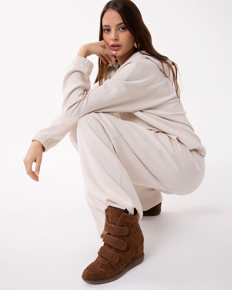 null image number null