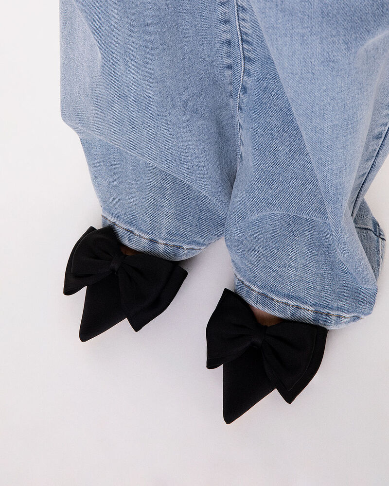 null image number null