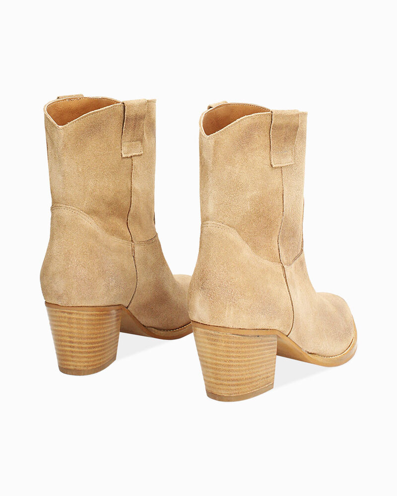 null image number null