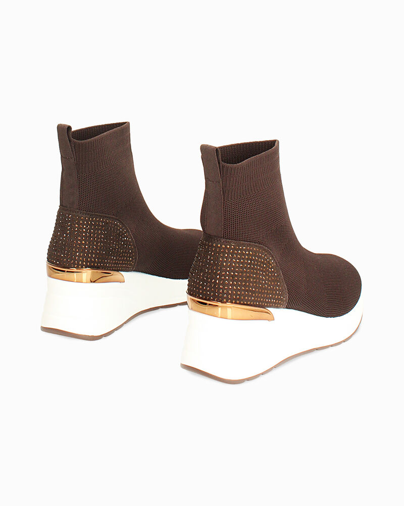 null image number null