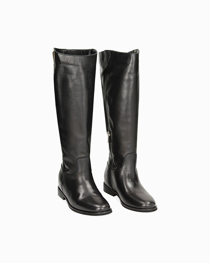 Stivali neri in pelle image number null