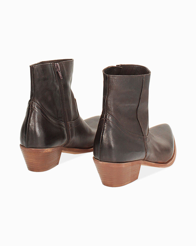 null image number null