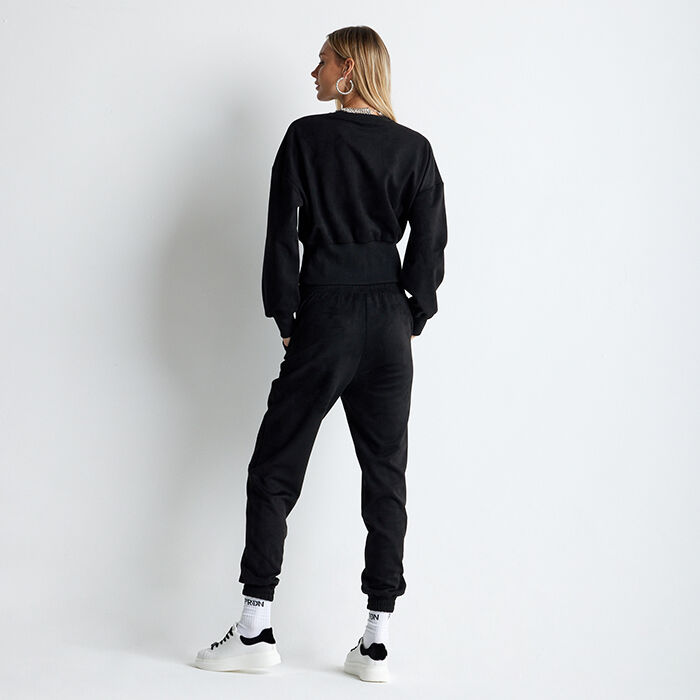 Nero abbigliamento discount