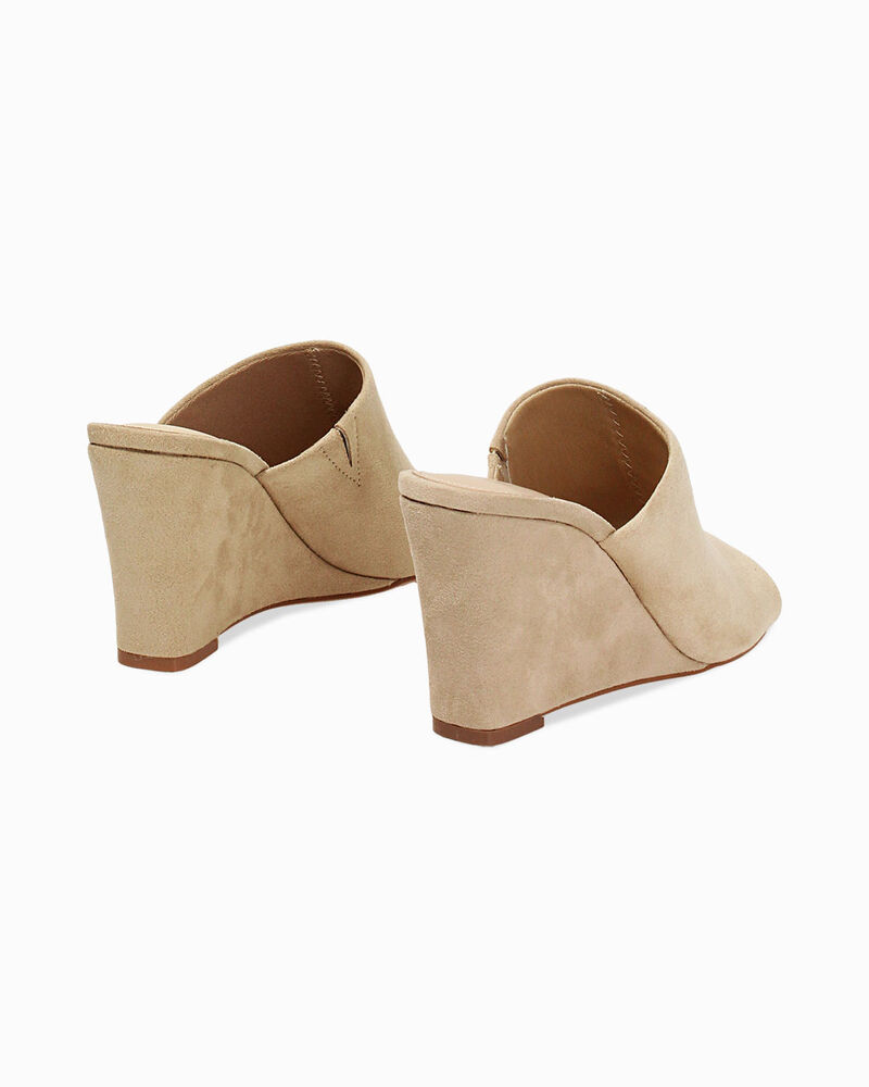 null image number null