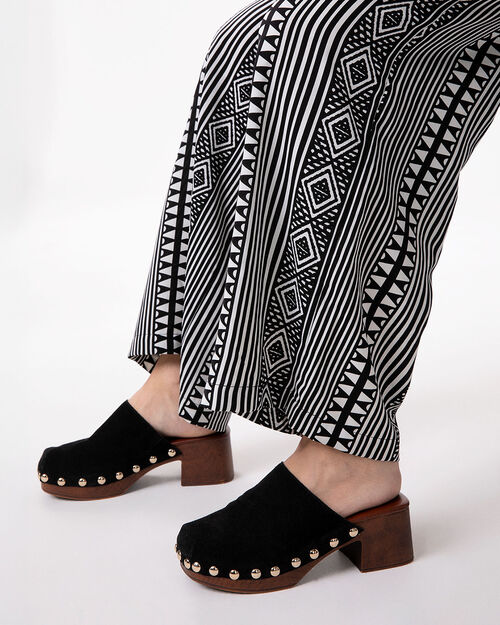 Zoccoli neri tacco 6 cm, BLACK