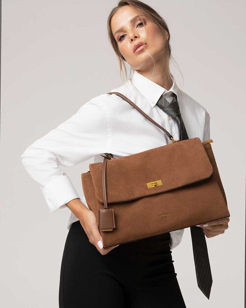 Borsa a spalla camel con dettagli dorati, CAMEL