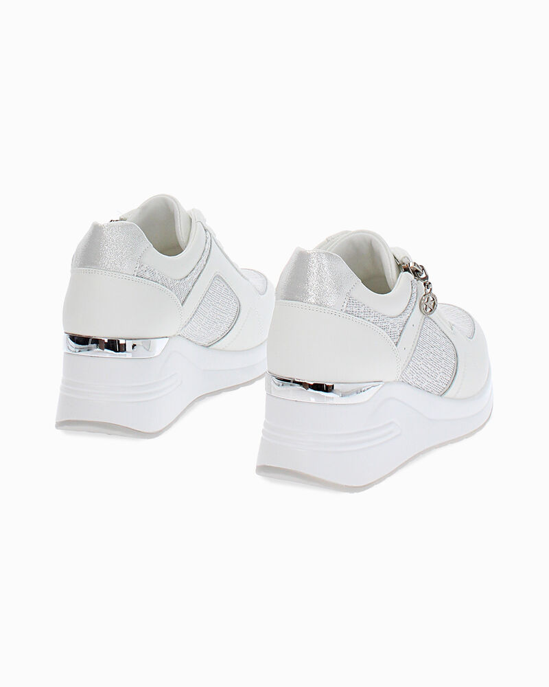 null image number null