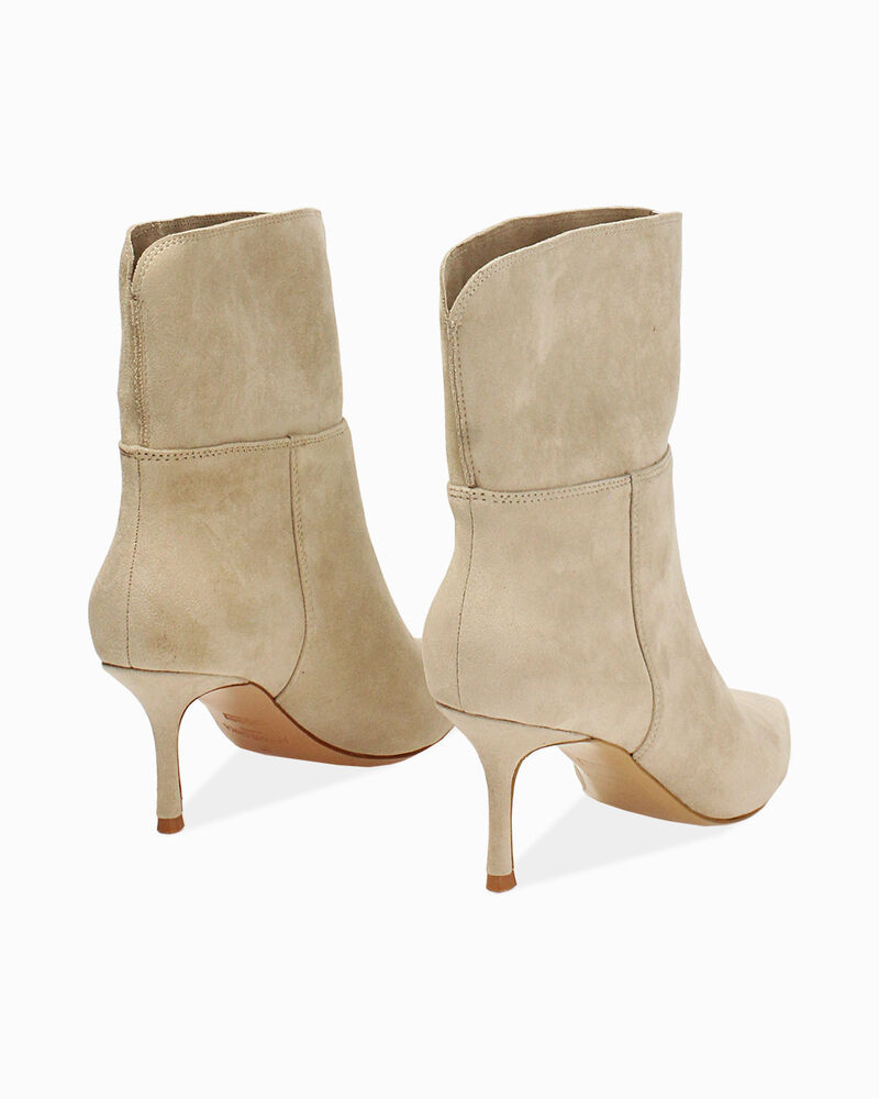 null image number null