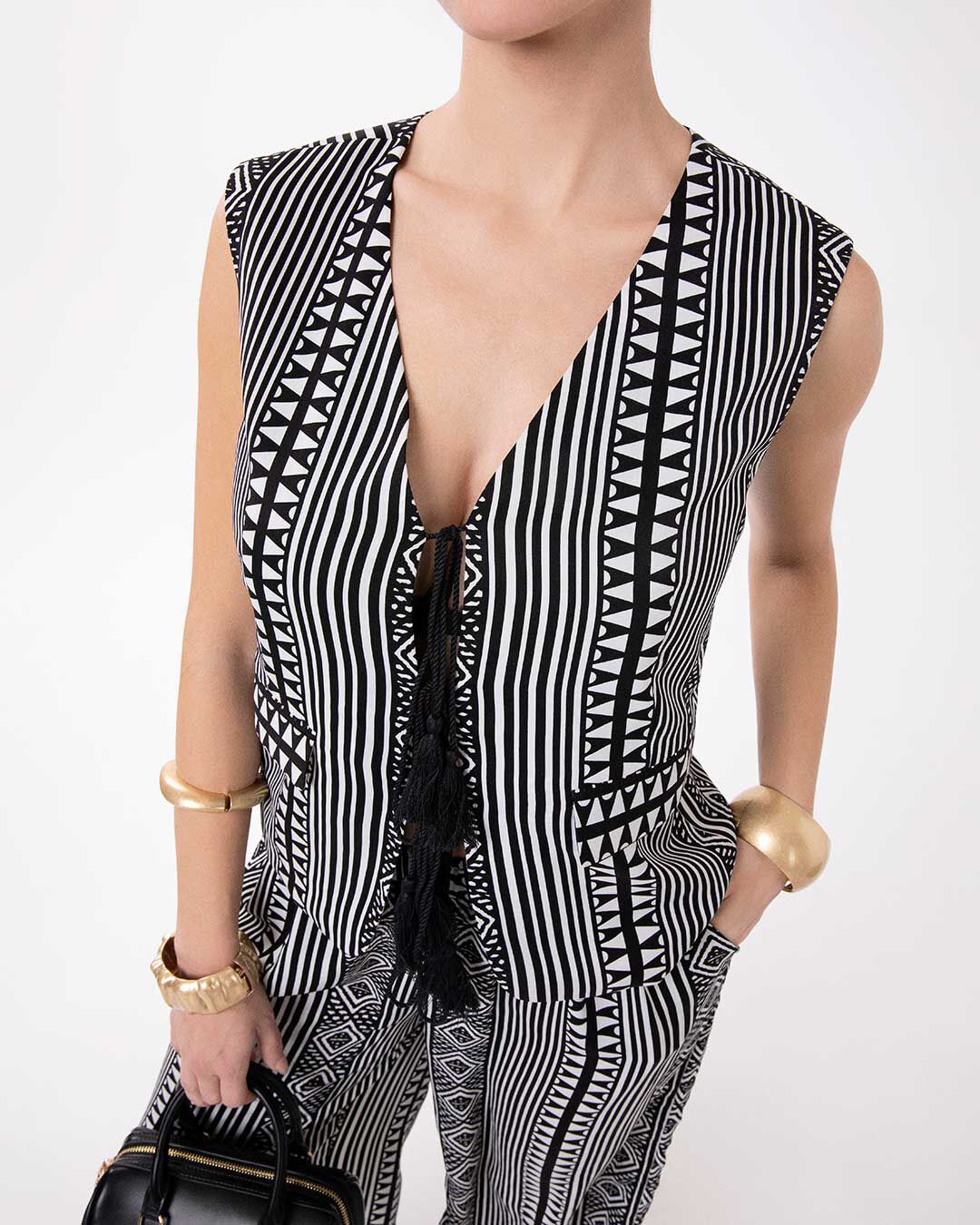 Gilet bianco-nero urban chic