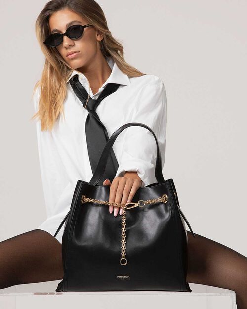 Bolso de mano negro con cadena dorada, BLACK
