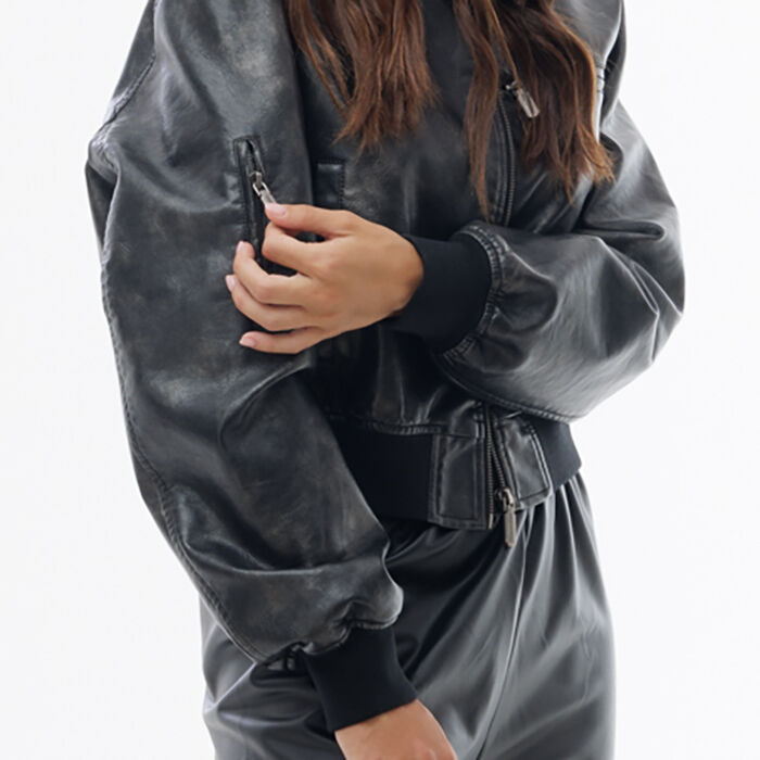 Veste noir simple 2025