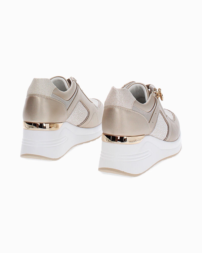 null image number null