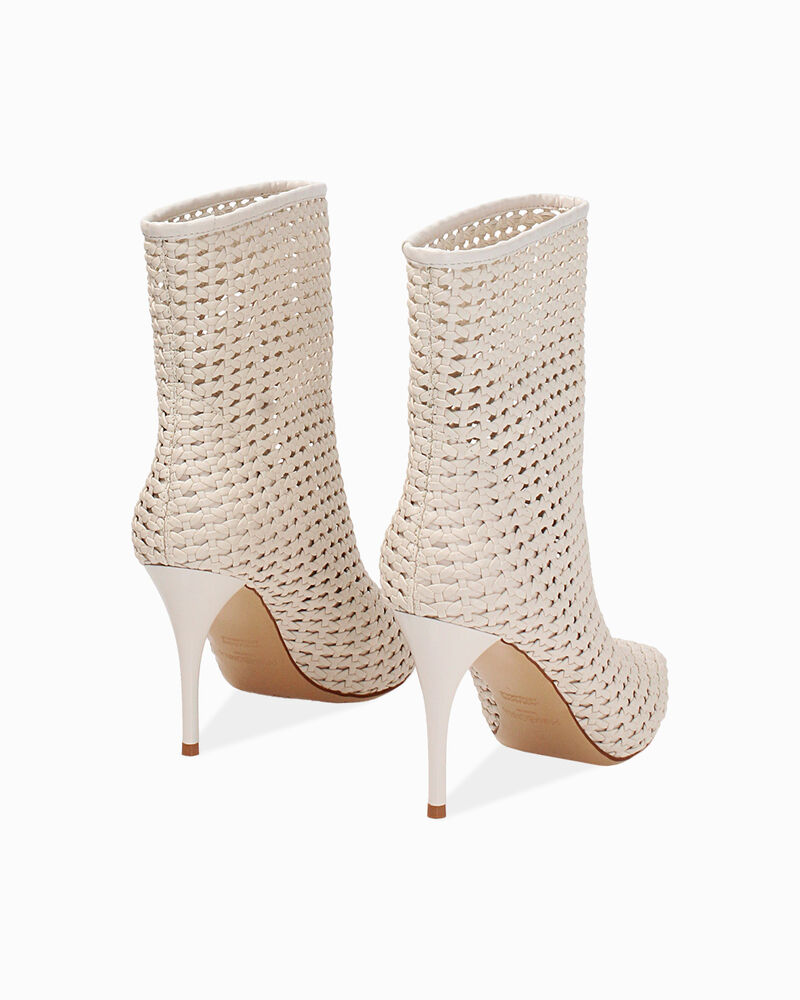 null image number null