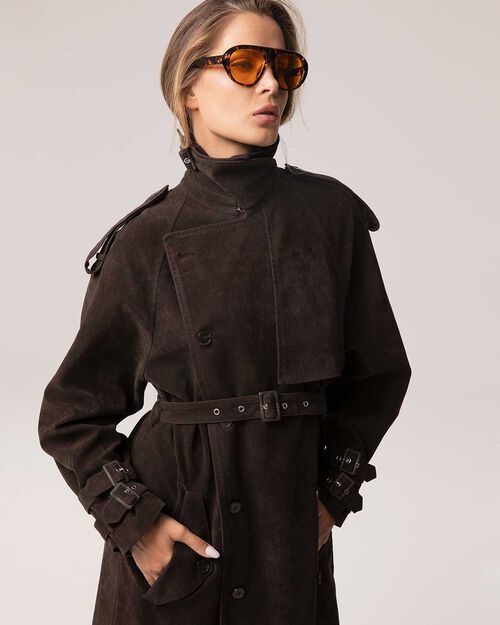 Trench marr&oacute;n oscuro con volantes, DK BROWN