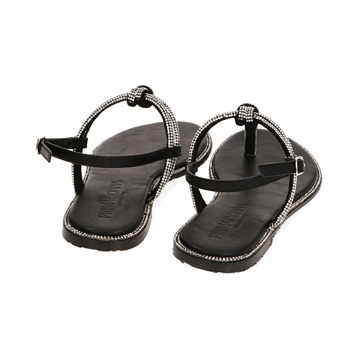Ragazze con infradito new arrivals