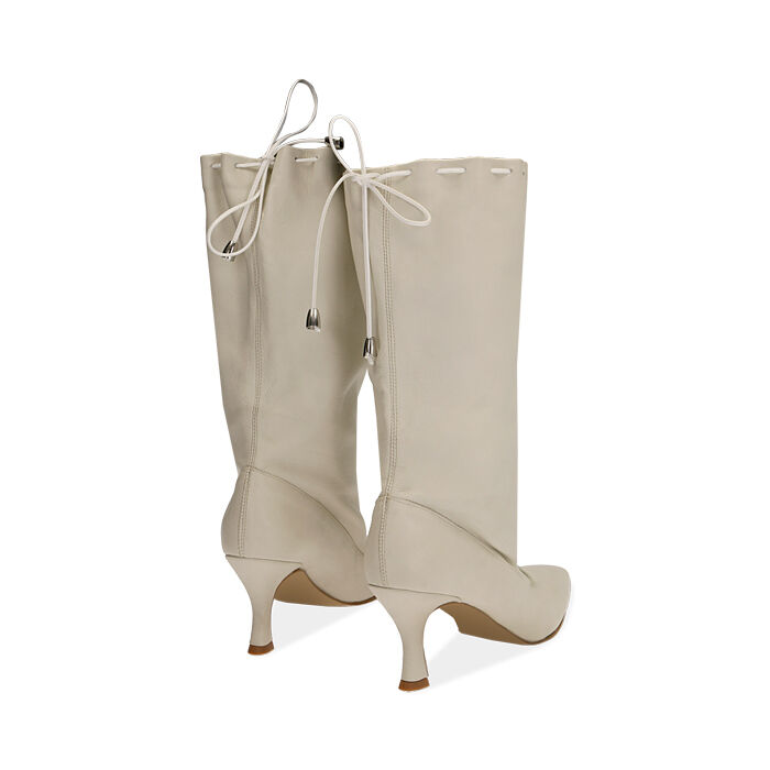 Botas de piel color crema, tacón de 7,5 cm | Primadonna Collection