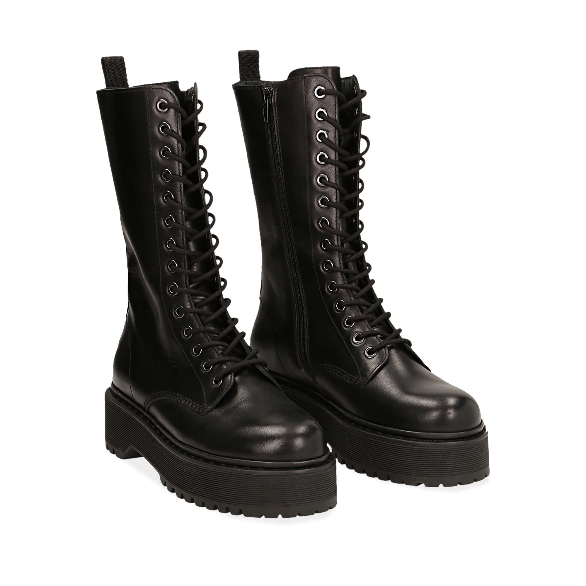 anfibi alti con tacco