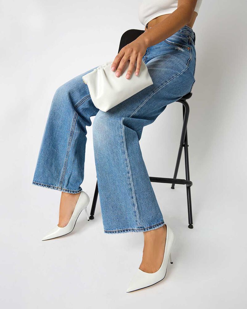 null image number null