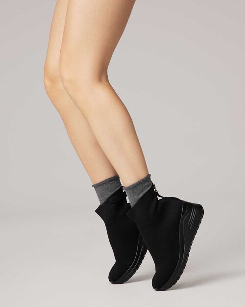 Slip on negro con tac&oacute;n de 7 cm, BLACK