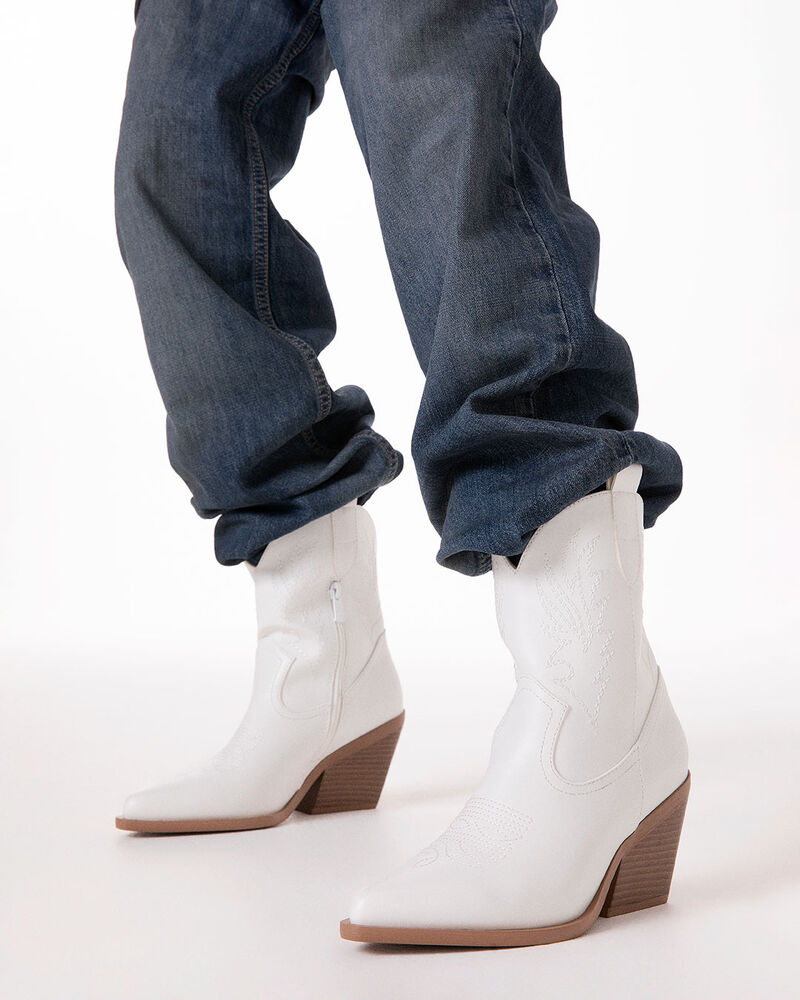 null image number null