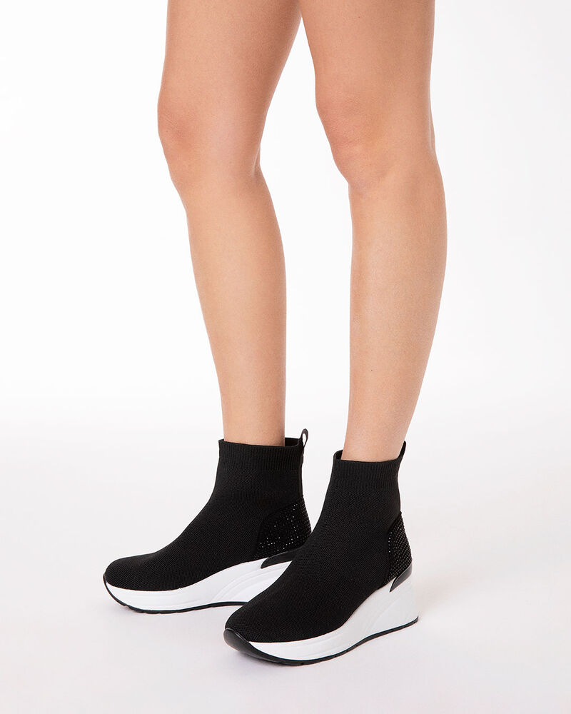 null image number null