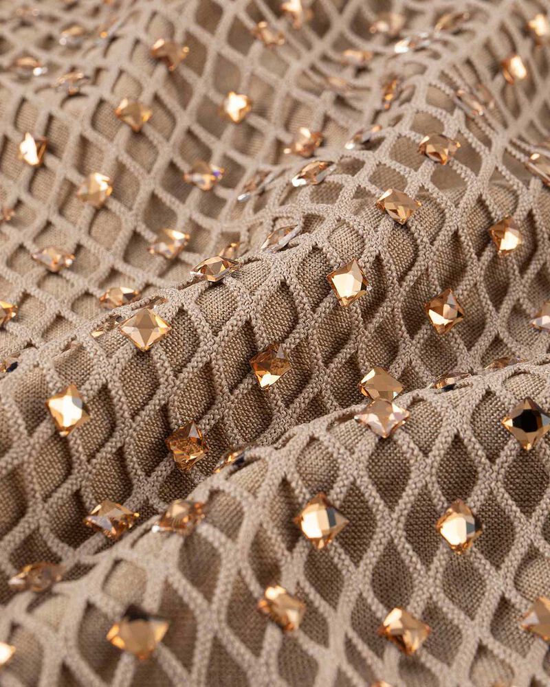 null image number null