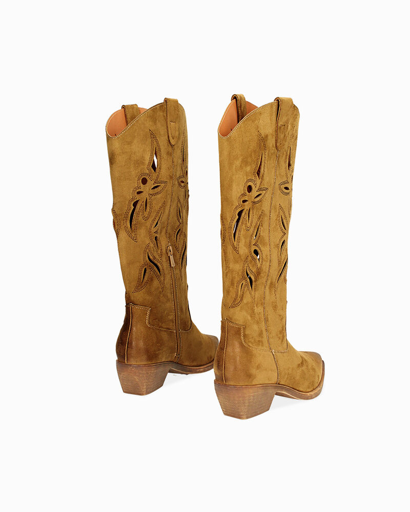 Botas de mujer color co&ntilde;ac en microfibra image number null