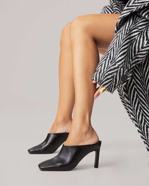 Sabot nero con tacco affusolato, BLACK