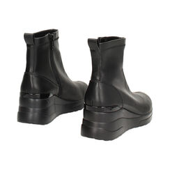 Slip on nere con plateau da 7 cm per un look audace, Primadonna, 262850902EPNERO037, 004 preview