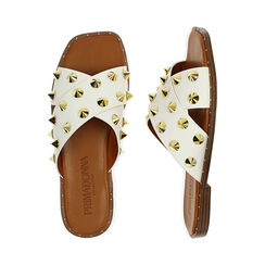 Ciabatte bianche con borchie, Scarpe, 194905002EPBIAN036, 003 preview