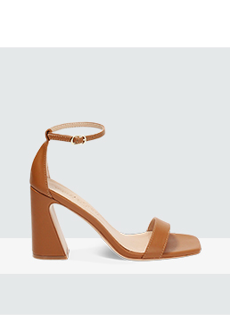 Sandalo cognac con tacco a colonna